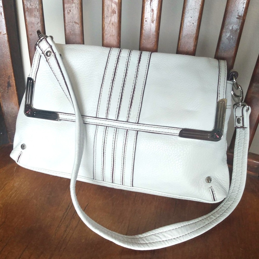 Quiet‎ Luxury Pebbled Leather Isaac Mizrahi 2010s Urban Sophisticate